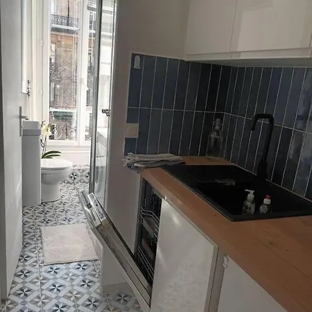 Tres Parisien Et Ensoleille *